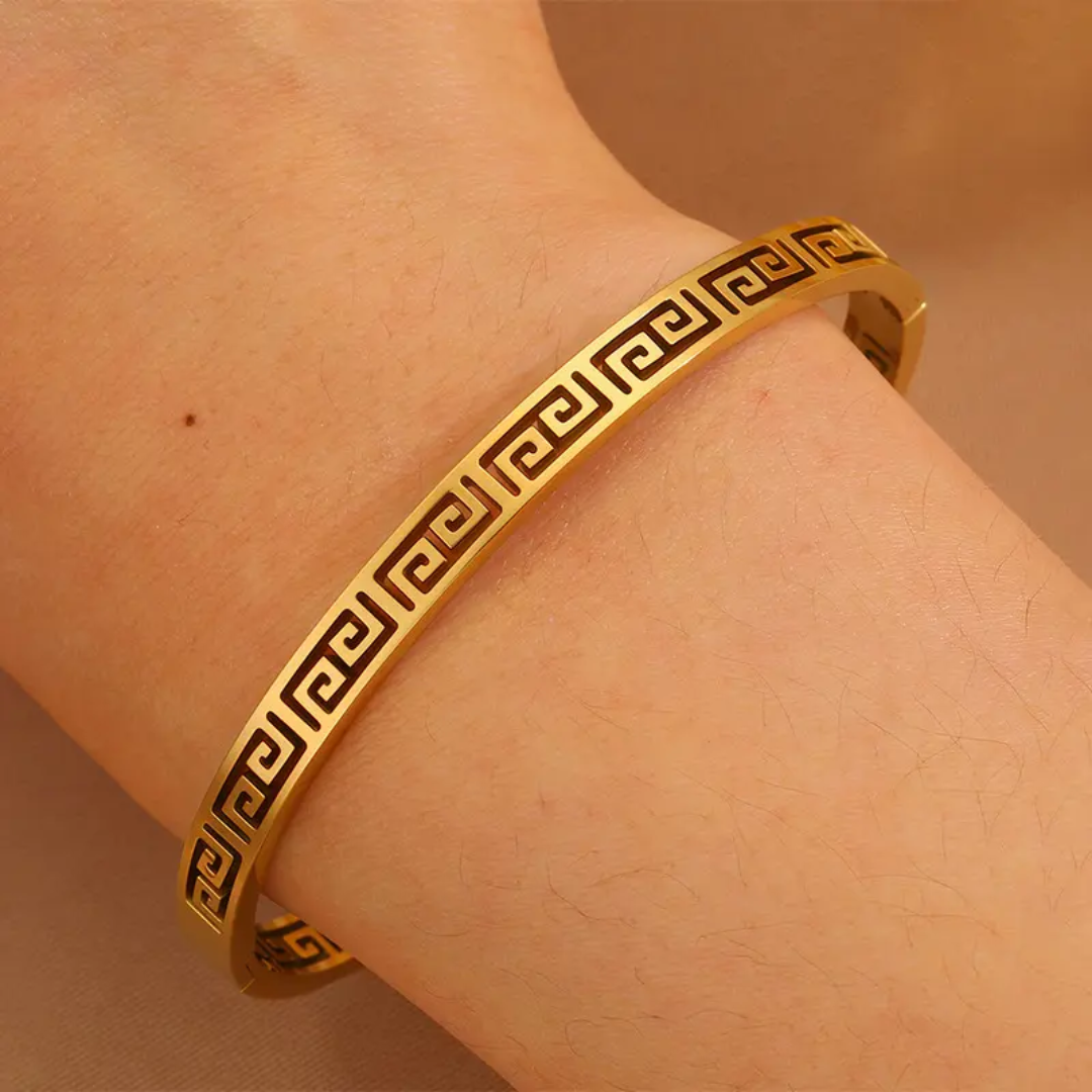 Poisi Chess Gold Cuff